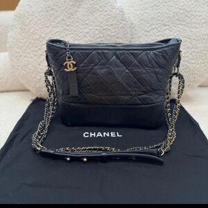 CHANEL Black Quilted Calfskin Medium Gabrielle